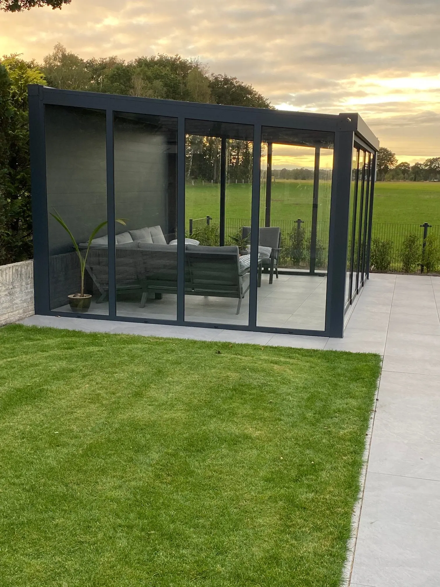 AS Aluminium – hochwertige Outdoor-Überdachung